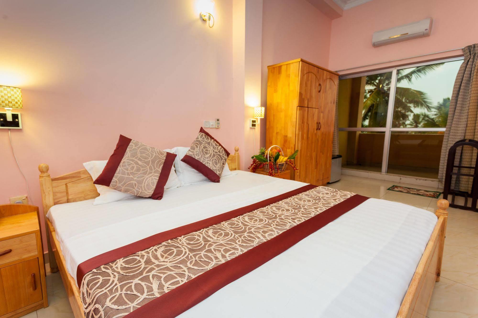 Navro Beach Resort Panadura Exterior foto