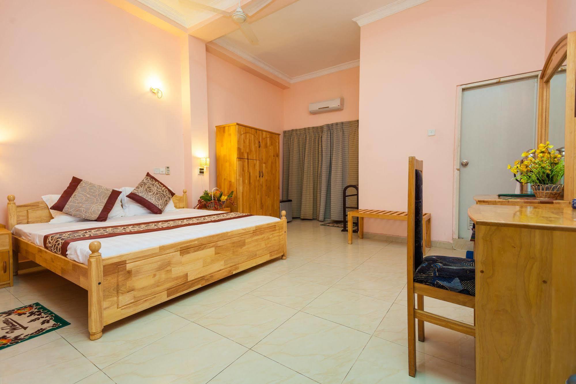 Navro Beach Resort Panadura Exterior foto