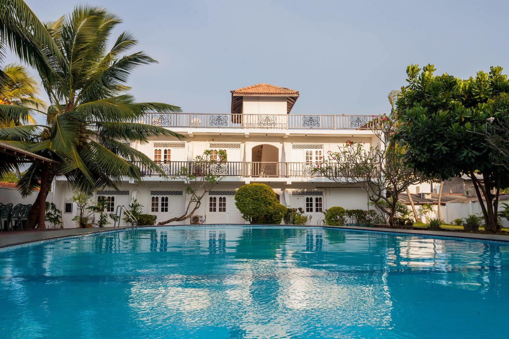 Navro Beach Resort Panadura Exterior foto